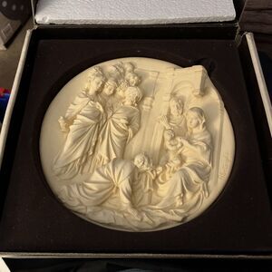 Bradex Italy Alabaster Collector Plate "L'Adorazione Dei Magi" 38-V90-3.1 VGUC